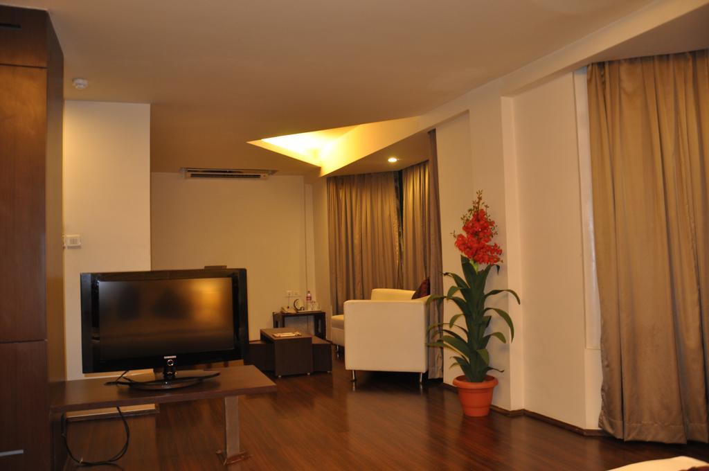 Hotel The Elements Ranchi Room photo